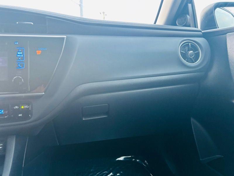 Toyota Corolla 4dr Sdn Auto LE (Natl) 2018