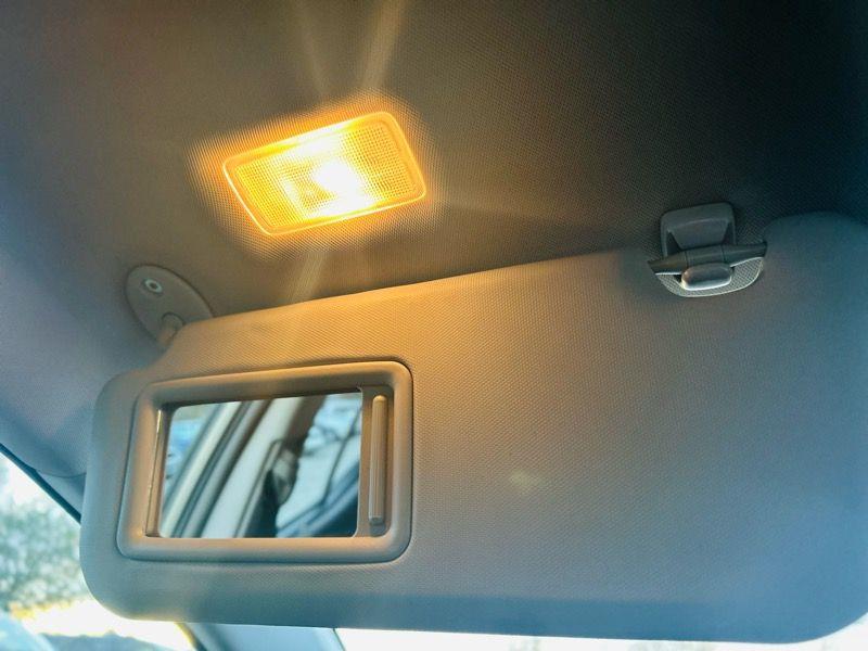 Toyota Corolla 4dr Sdn Auto LE (Natl) 2018