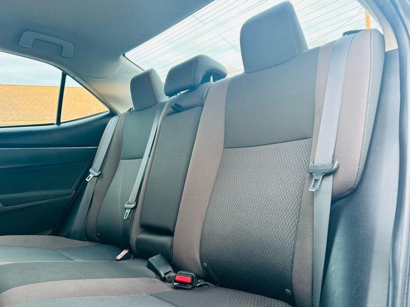 Toyota Corolla 4dr Sdn Auto LE (Natl) 2018