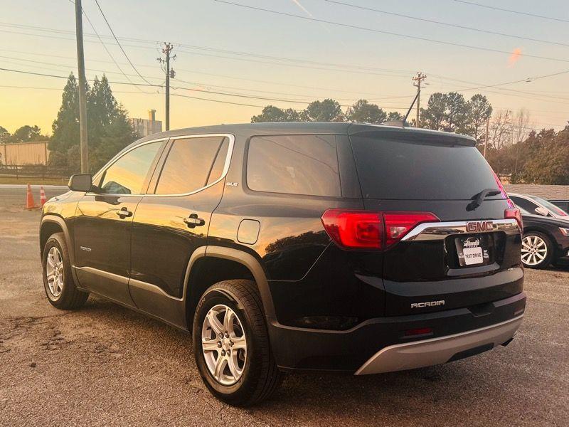 GMC Acadia FWD 4dr SLE w/SLE-1 2017