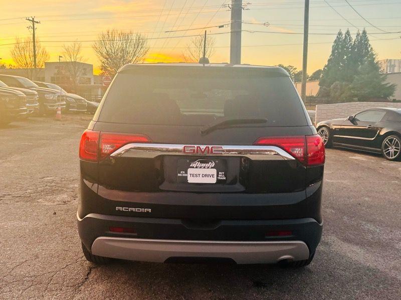 GMC Acadia FWD 4dr SLE w/SLE-1 2017
