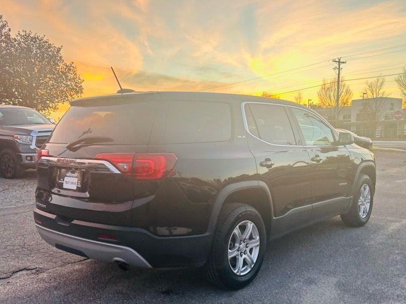 GMC Acadia FWD 4dr SLE w/SLE-1 2017