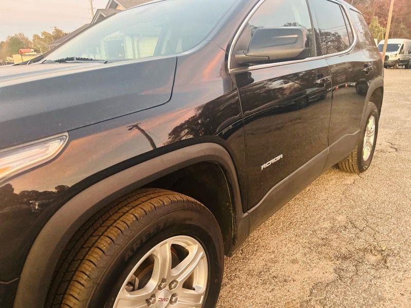GMC Acadia FWD 4dr SLE w/SLE-1 2017