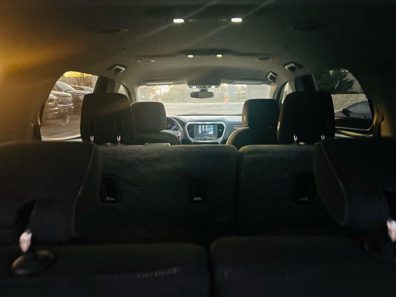 GMC Acadia FWD 4dr SLE w/SLE-1 2017