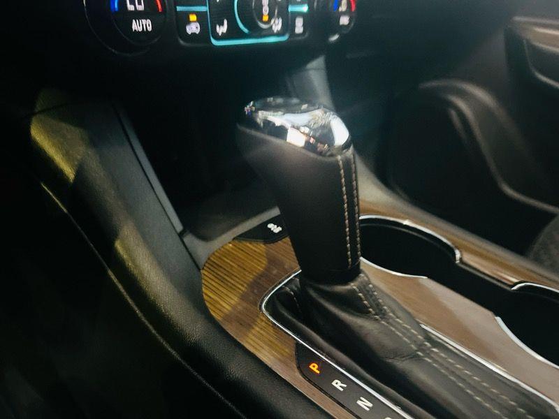 GMC Acadia FWD 4dr SLE w/SLE-1 2017