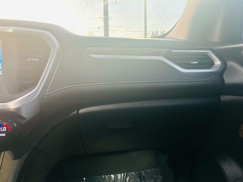 GMC Acadia FWD 4dr SLE w/SLE-1 2017