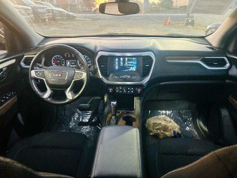 GMC Acadia FWD 4dr SLE w/SLE-1 2017