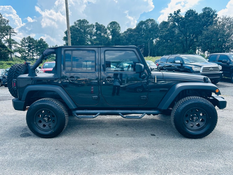 2017 Jeep Wrangler Unlimited Sport photo 7