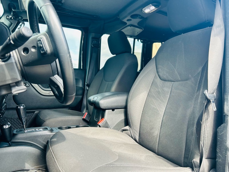 2017 Jeep Wrangler Unlimited Sport photo 34