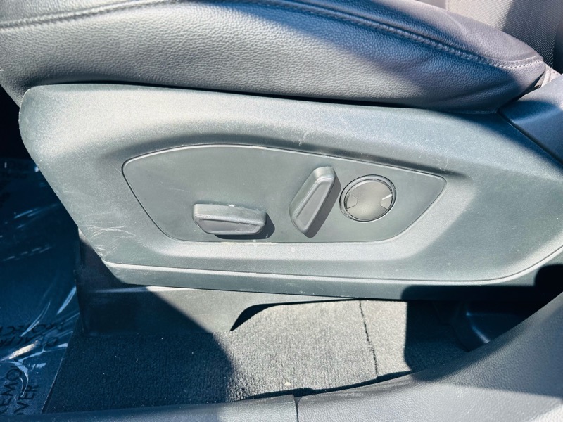 2021 Ford Explorer Limited photo 21