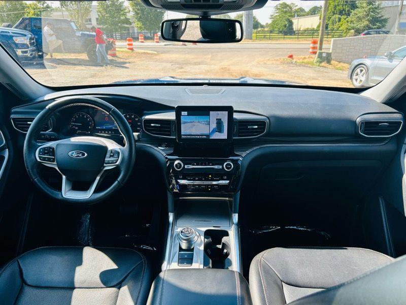 Ford Explorer Limited RWD 2021