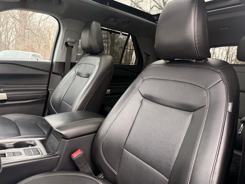 Ford Explorer Limited RWD 2021