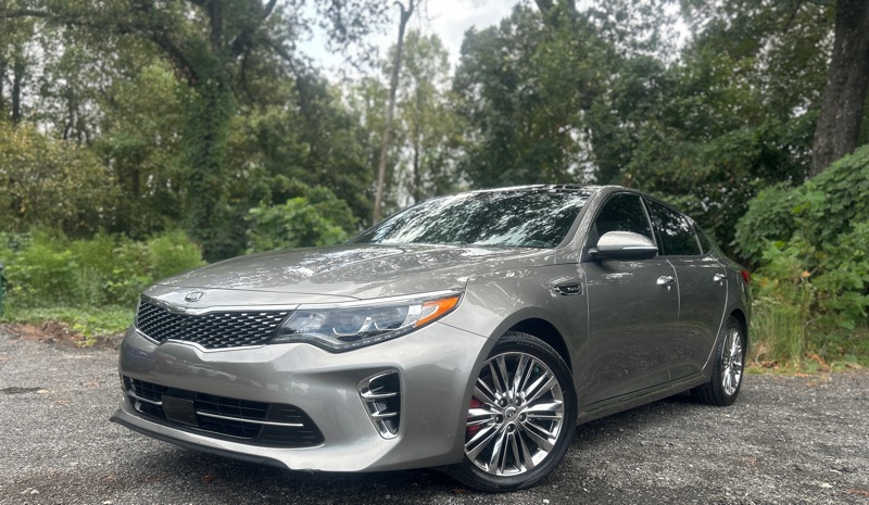 2017 Kia Optima Turbo photo 3