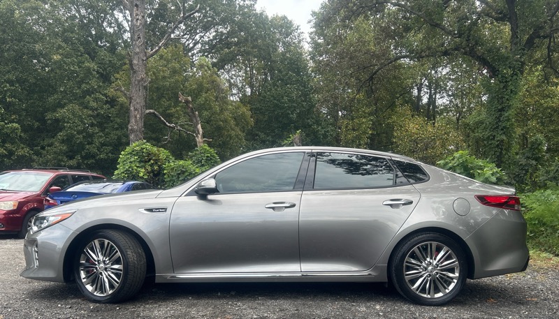 2017 Kia Optima Turbo photo 5