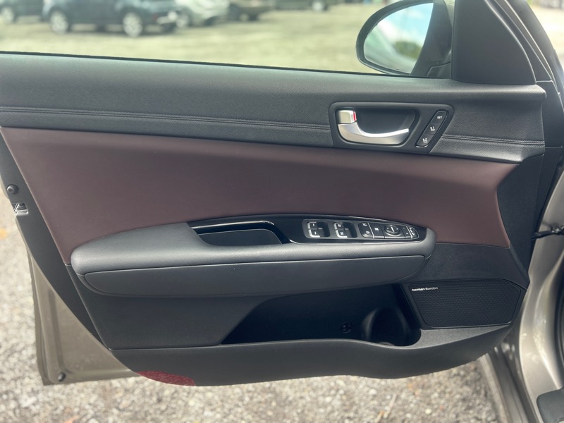 2017 Kia Optima Turbo photo 24