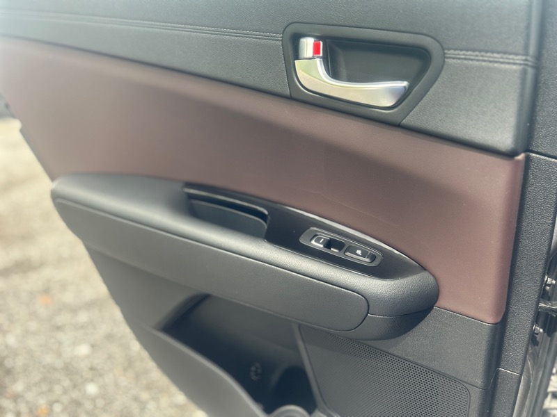 2017 Kia Optima Turbo photo 37