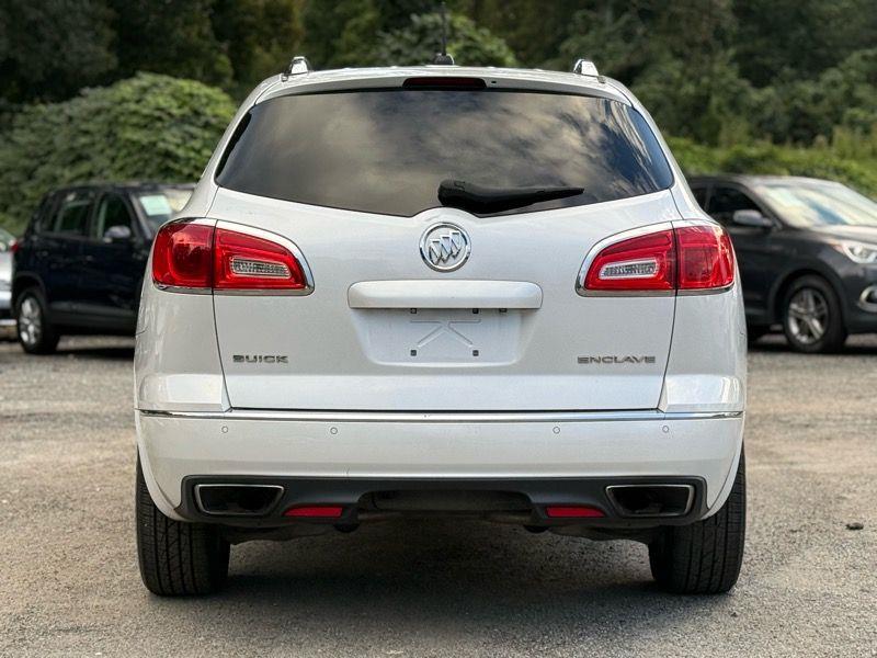 Buick Enclave FWD 4dr Convenience 2016