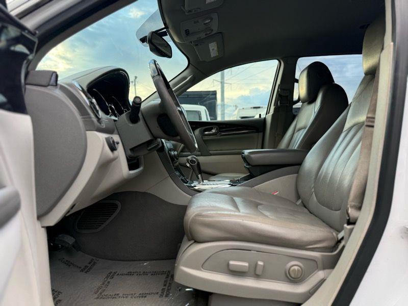 Buick Enclave FWD 4dr Convenience 2016