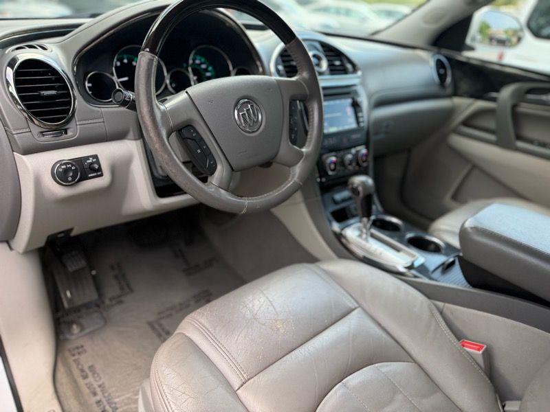 Buick Enclave FWD 4dr Convenience 2016