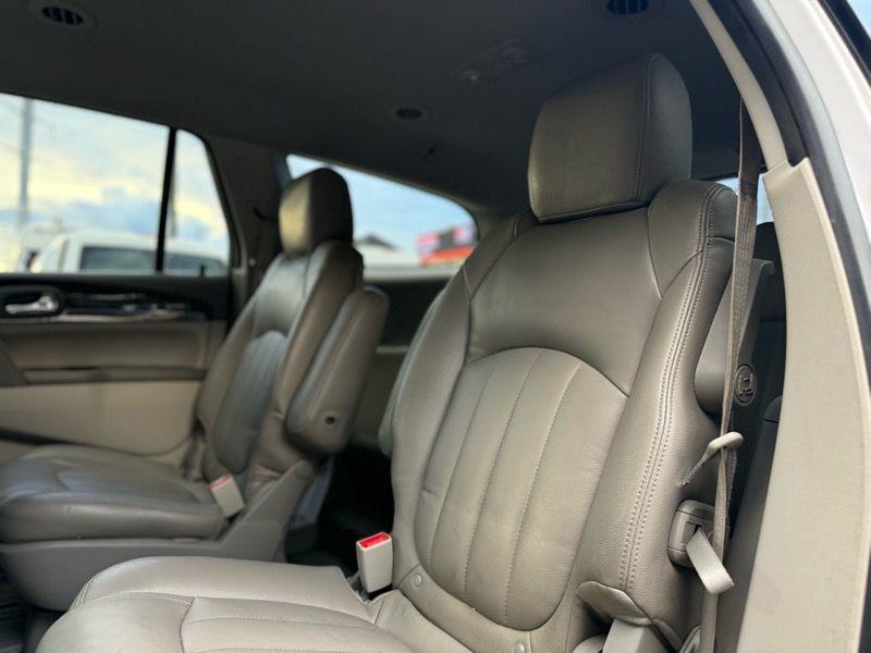 Buick Enclave FWD 4dr Convenience 2016