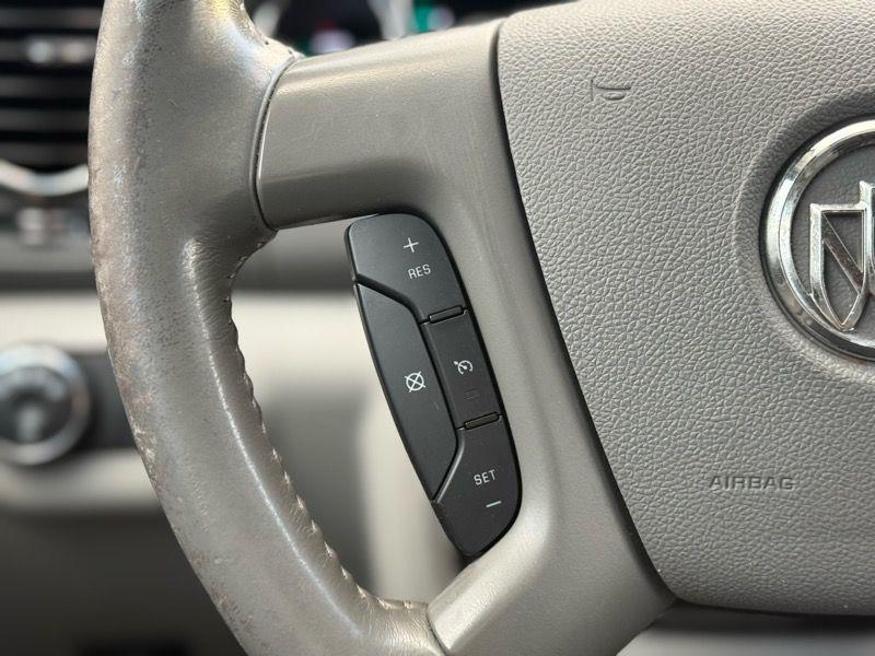 Buick Enclave FWD 4dr Convenience 2016