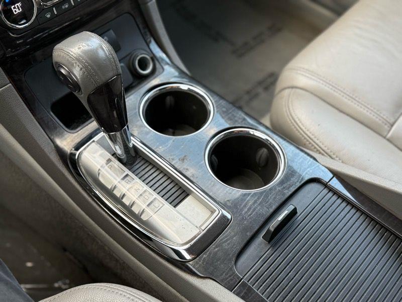 Buick Enclave FWD 4dr Convenience 2016