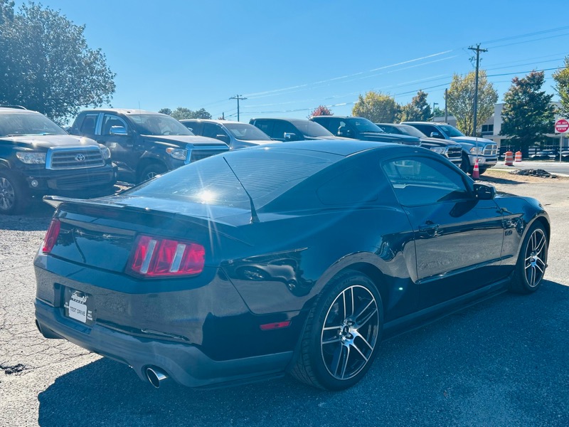 Ford Mustang 2dr Cpe GT 2012 Ford Mustang 2dr Cpe GT 2012