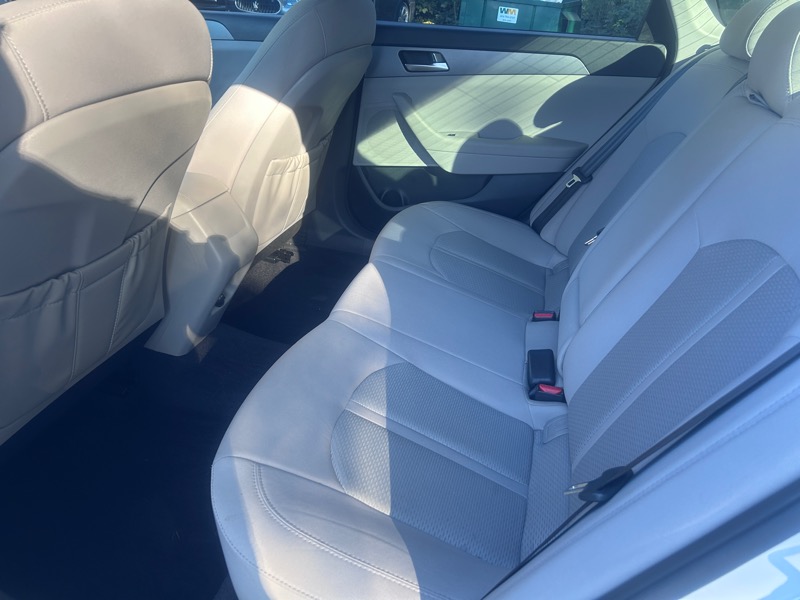 Hyundai Sonata 4dr Sdn 2.4L SE 2016 Hyundai Sonata 4dr Sdn 2.4L SE 2016