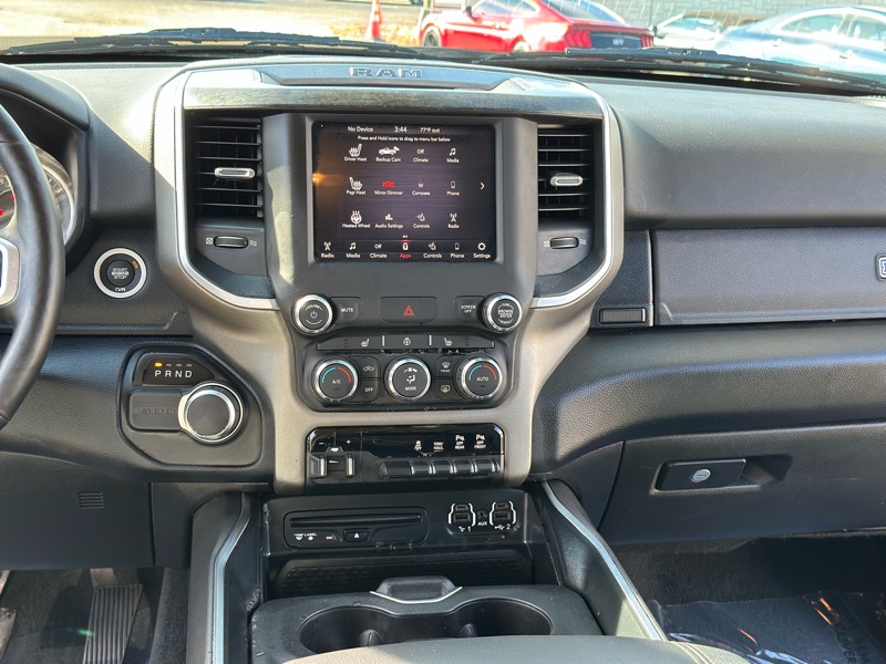RAM 1500 Big Horn/Lone Star 4x2 Quad Cab 6'4" Box 2019 RAM 1500 Big Horn/Lone Star 4x2 Quad Cab 6'4" Box 2019