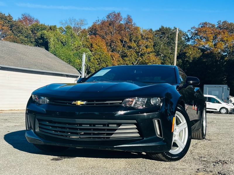 2018 Chevrolet Camaro 2dr Cpe 1LT