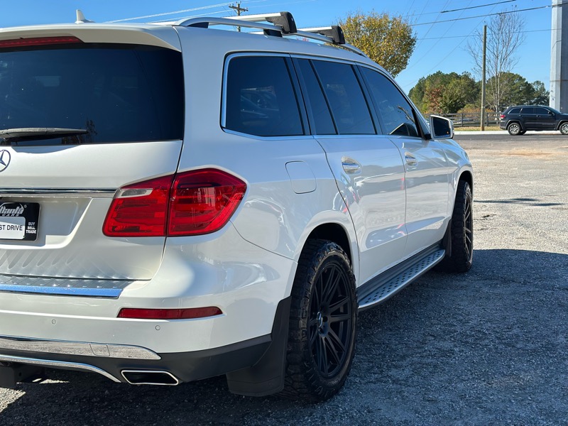 Mercedes-Benz GL-Class 4MATIC 4dr GL 450 2013 Mercedes-Benz GL-Class 4MATIC 4dr GL 450 2013