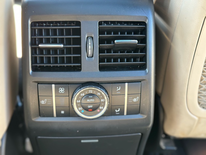 Mercedes-Benz GL-Class 4MATIC 4dr GL 450 2013 Mercedes-Benz GL-Class 4MATIC 4dr GL 450 2013