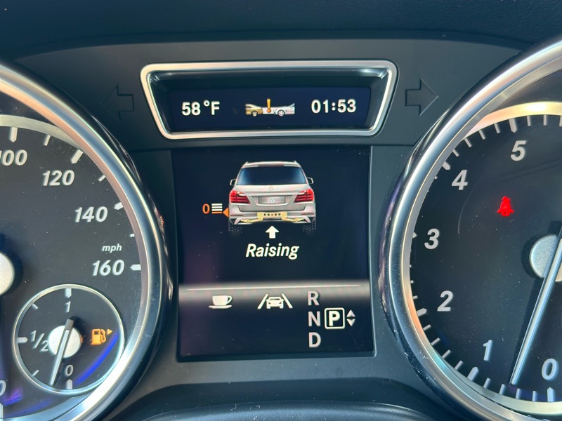 Mercedes-Benz GL-Class 4MATIC 4dr GL 450 2013 Mercedes-Benz GL-Class 4MATIC 4dr GL 450 2013