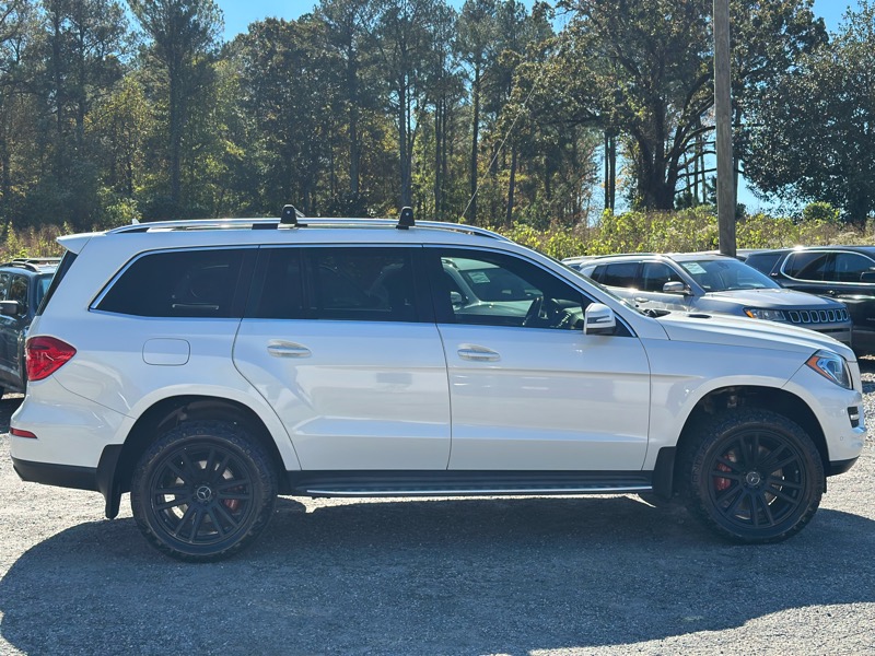 Mercedes-Benz GL-Class 4MATIC 4dr GL 450 2013 Mercedes-Benz GL-Class 4MATIC 4dr GL 450 2013
