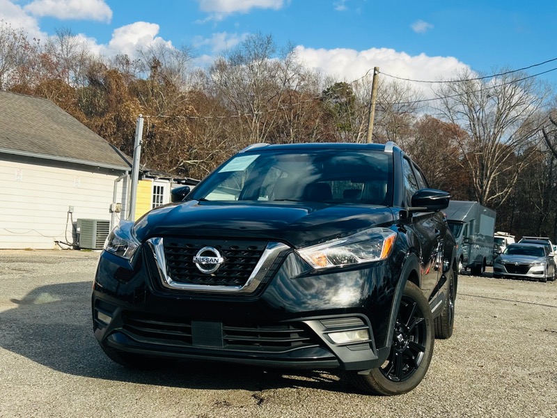 2020 Nissan Kicks SR FWD