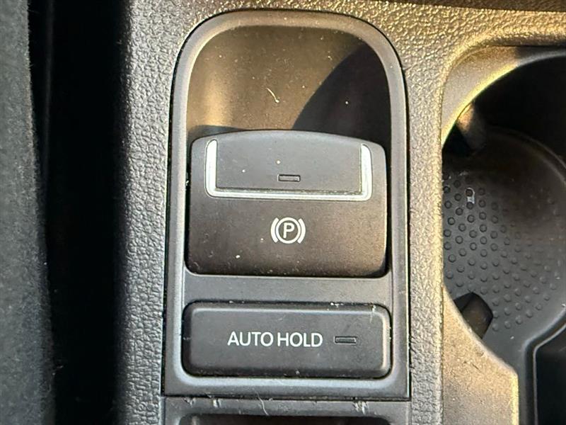 Volkswagen Tiguan 2WD 4dr SE 2011