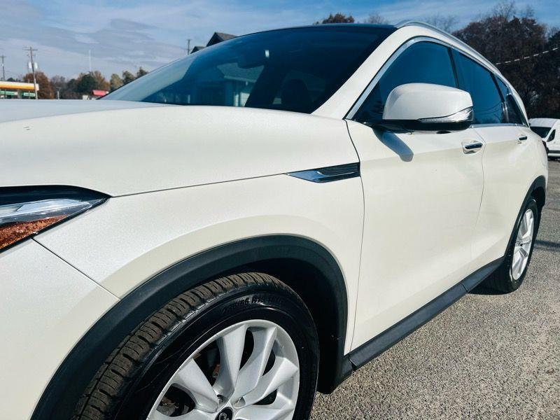 Infiniti QX50 ESSENTIAL AWD 2019