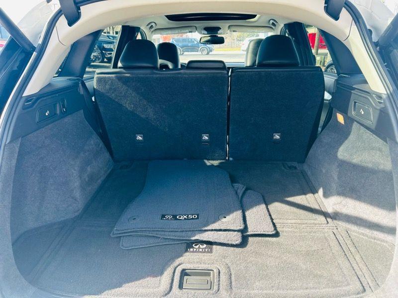 Infiniti QX50 ESSENTIAL AWD 2019