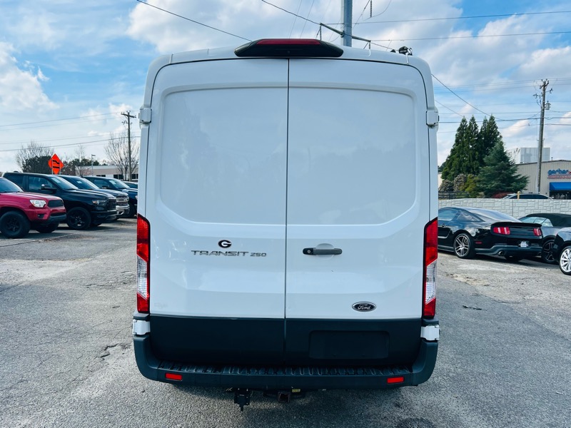2021 Ford Transit Cargo Van photo 4