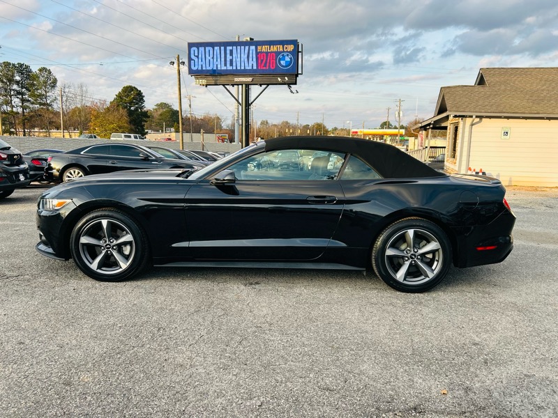 2015 Ford Mustang V6 Convertible photo 3