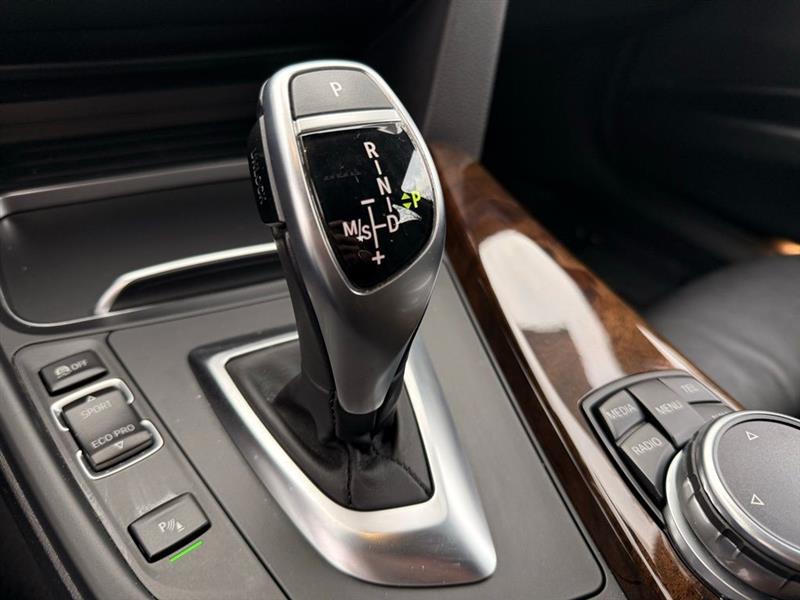 BMW 3 Series 4dr Sdn 328i xDrive AWD SULEV South Africa 2016