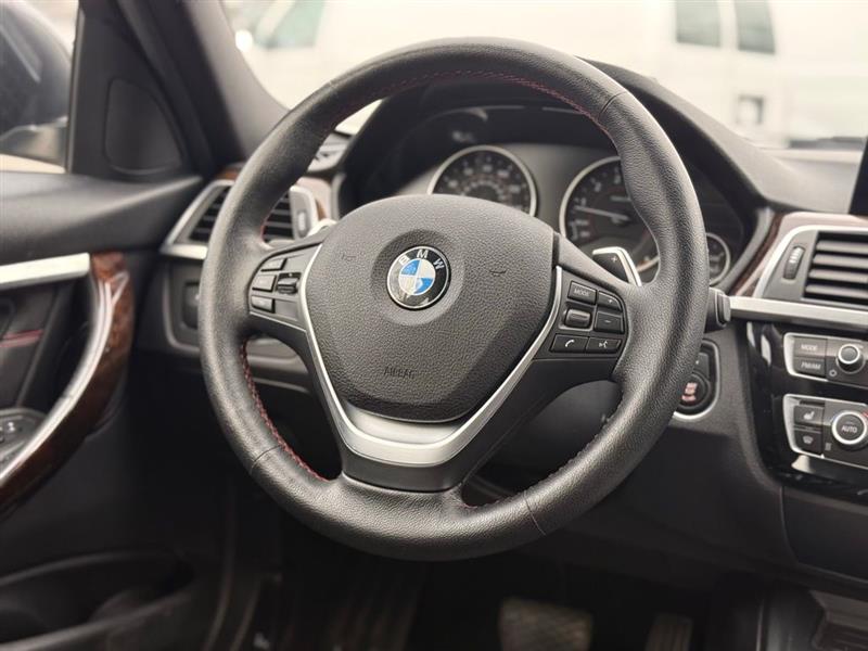 BMW 3 Series 4dr Sdn 328i xDrive AWD SULEV South Africa 2016