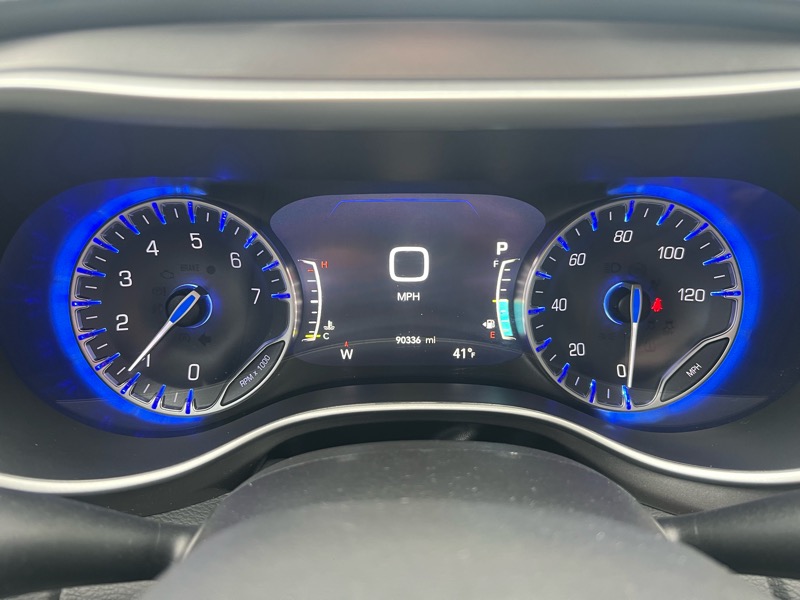 Chrysler Pacifica Touring L FWD 2022