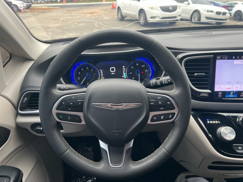 Chrysler Pacifica Touring L FWD 2022