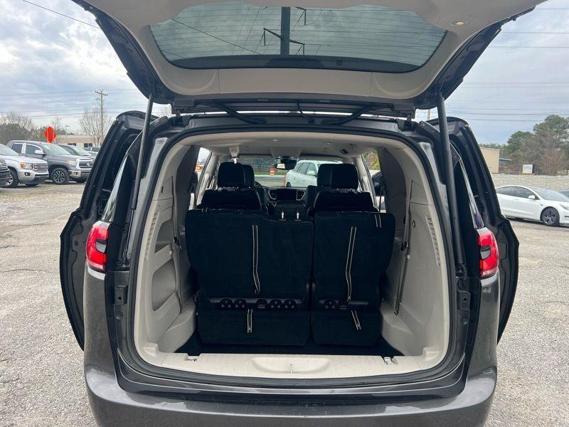 Chrysler Pacifica Touring L FWD 2022