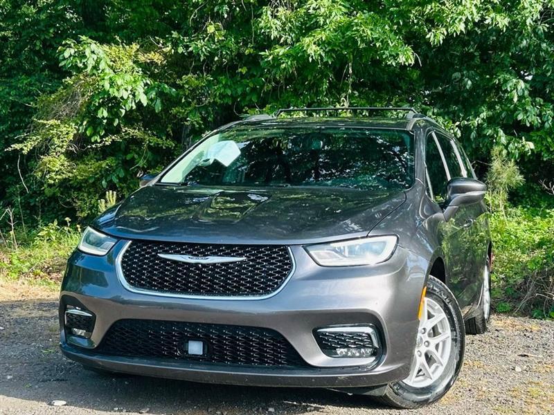 2022 Chrysler Pacifica Touring L FWD