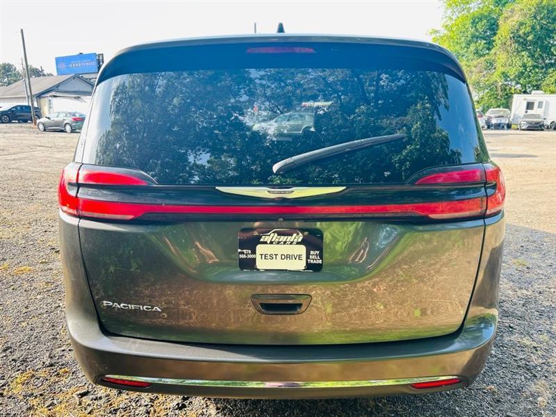 Chrysler Pacifica Touring L FWD 2022