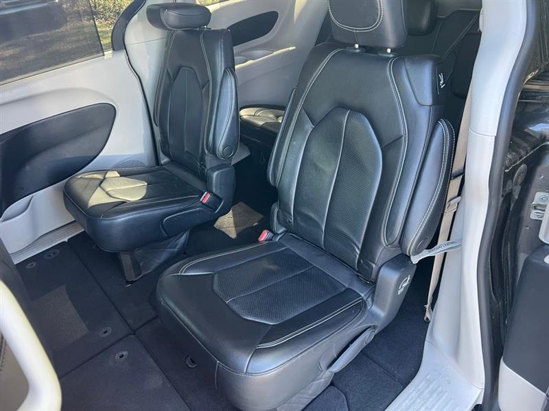 Chrysler Pacifica Touring L FWD 2022