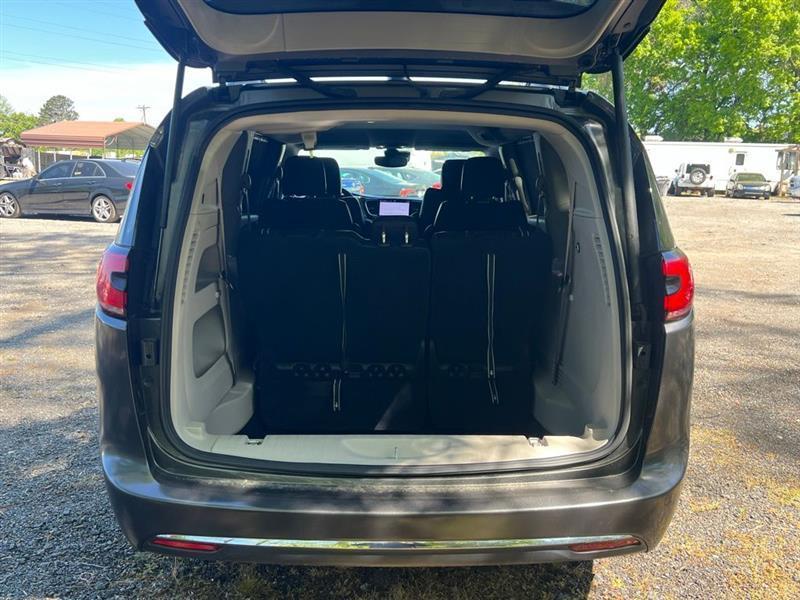 Chrysler Pacifica Touring L FWD 2022