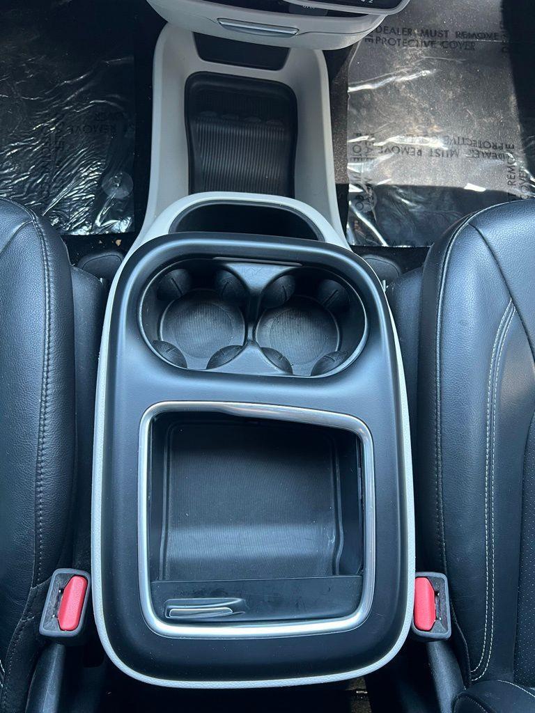 Chrysler Pacifica Touring L FWD 2022